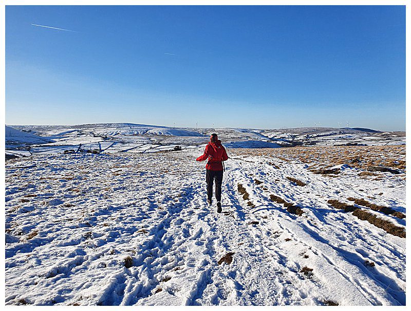 Snow-Trail-Walking