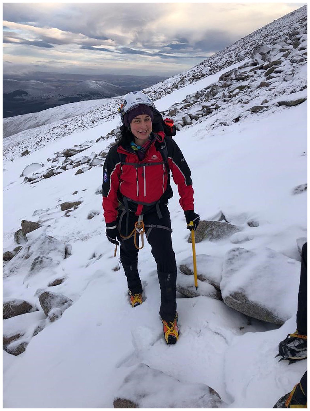 Louisa-Rodriguez-Winter-Skills-Hiking.jpg