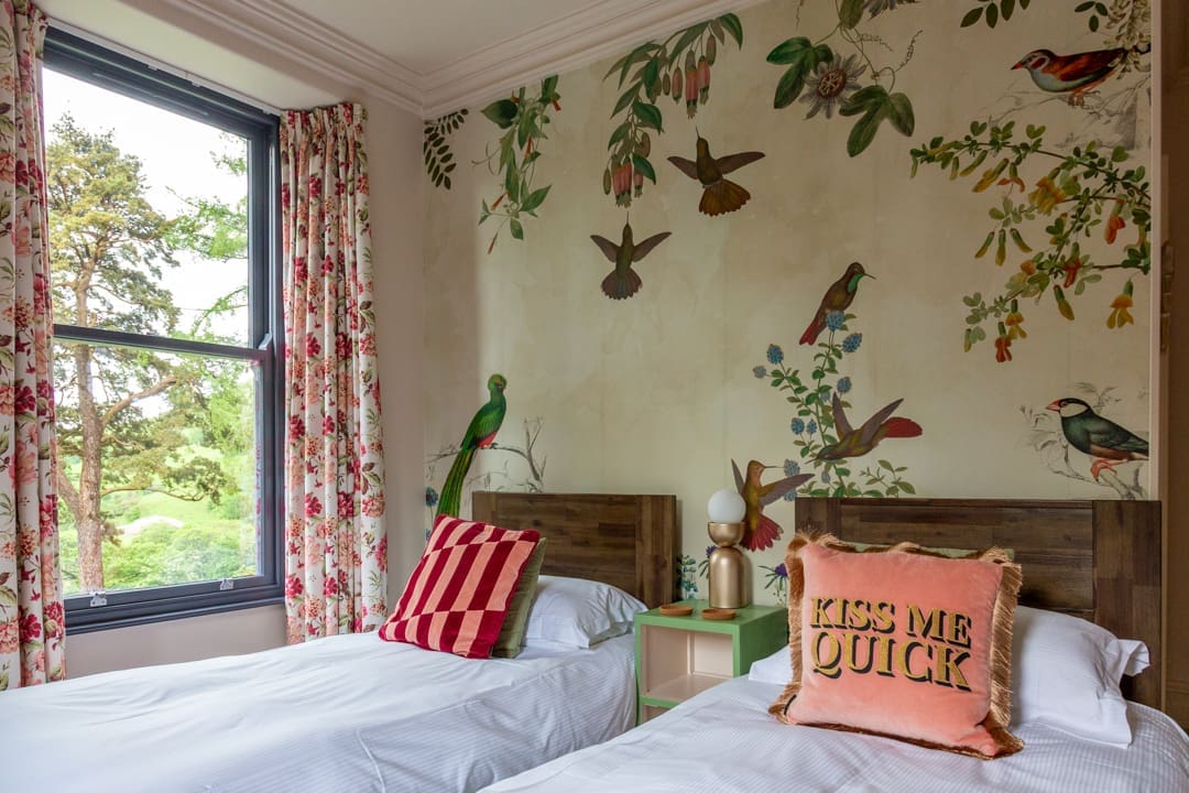 Monteverde-Bedroom-Twin-Beds